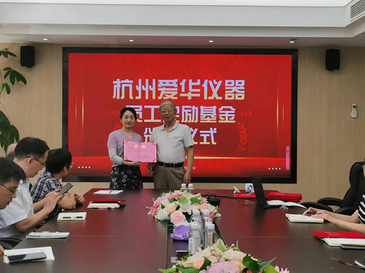 1722321562556814.jpg 1722321562556814.jpg