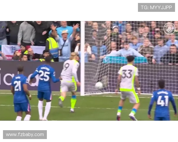 曼城高位压迫成防线软肋,防守漏洞频现影响争冠形势 曼城高位压迫成防线软肋,防守漏洞频现影响争冠形势