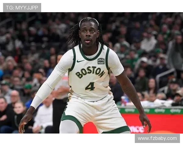 霍勒迪突破制造优势提升球队关键时刻得分效率